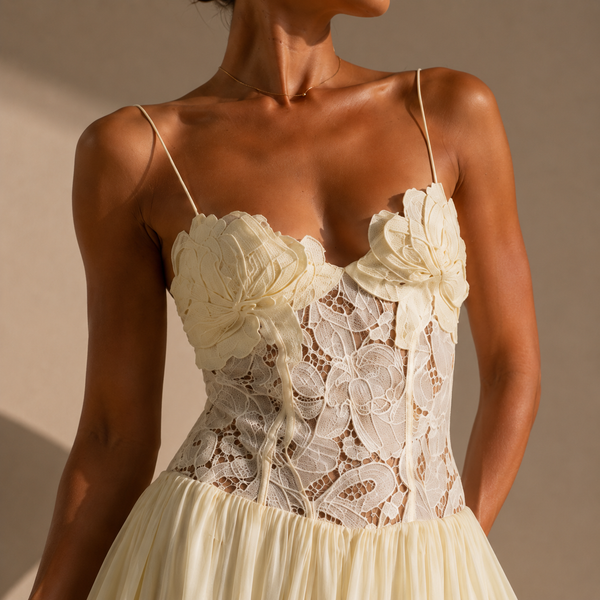 Light Lace and Tulle Wedding Dress – Timeless Elegance