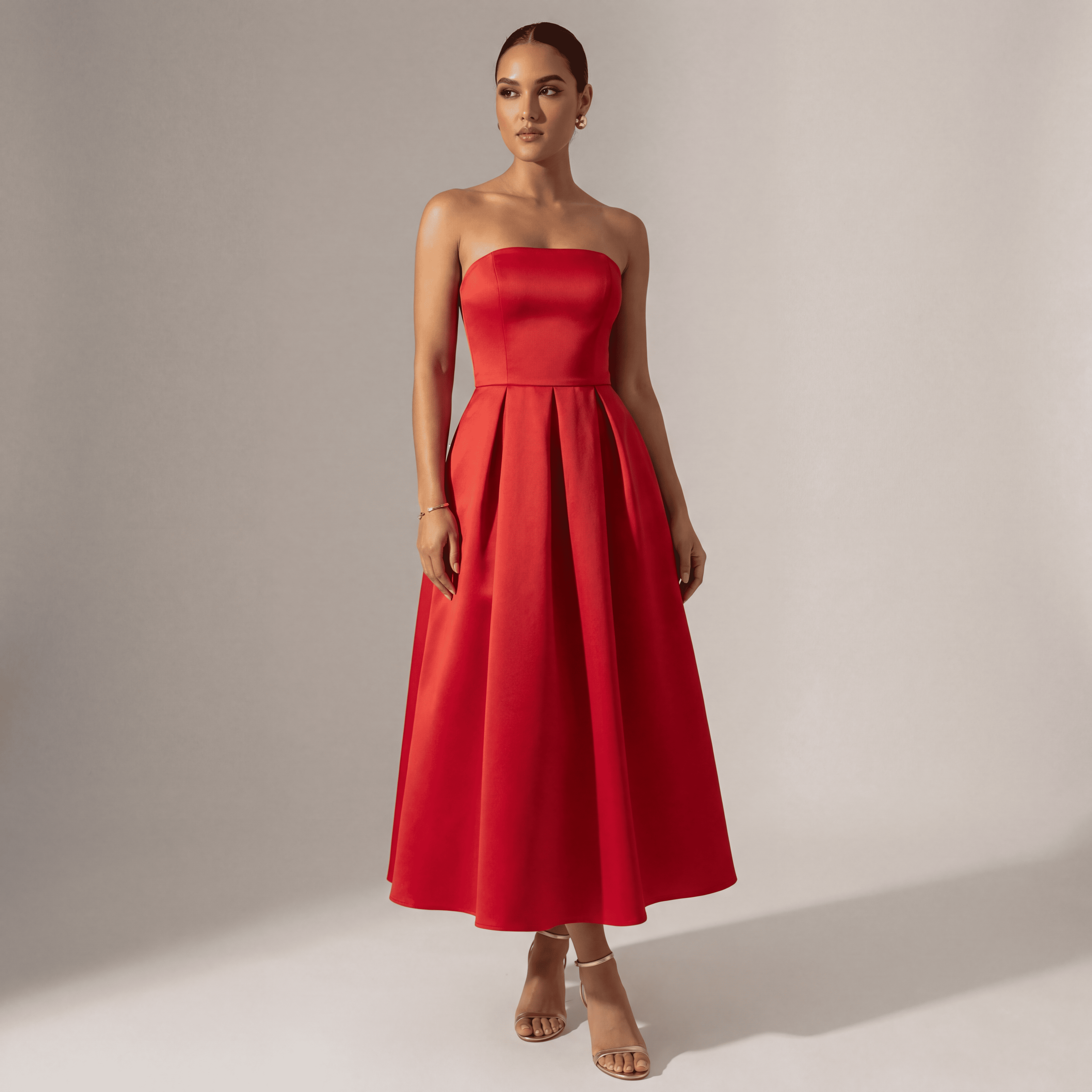 Trägerloses Midikleid – Elegantes ausgestelltes Abendkleid