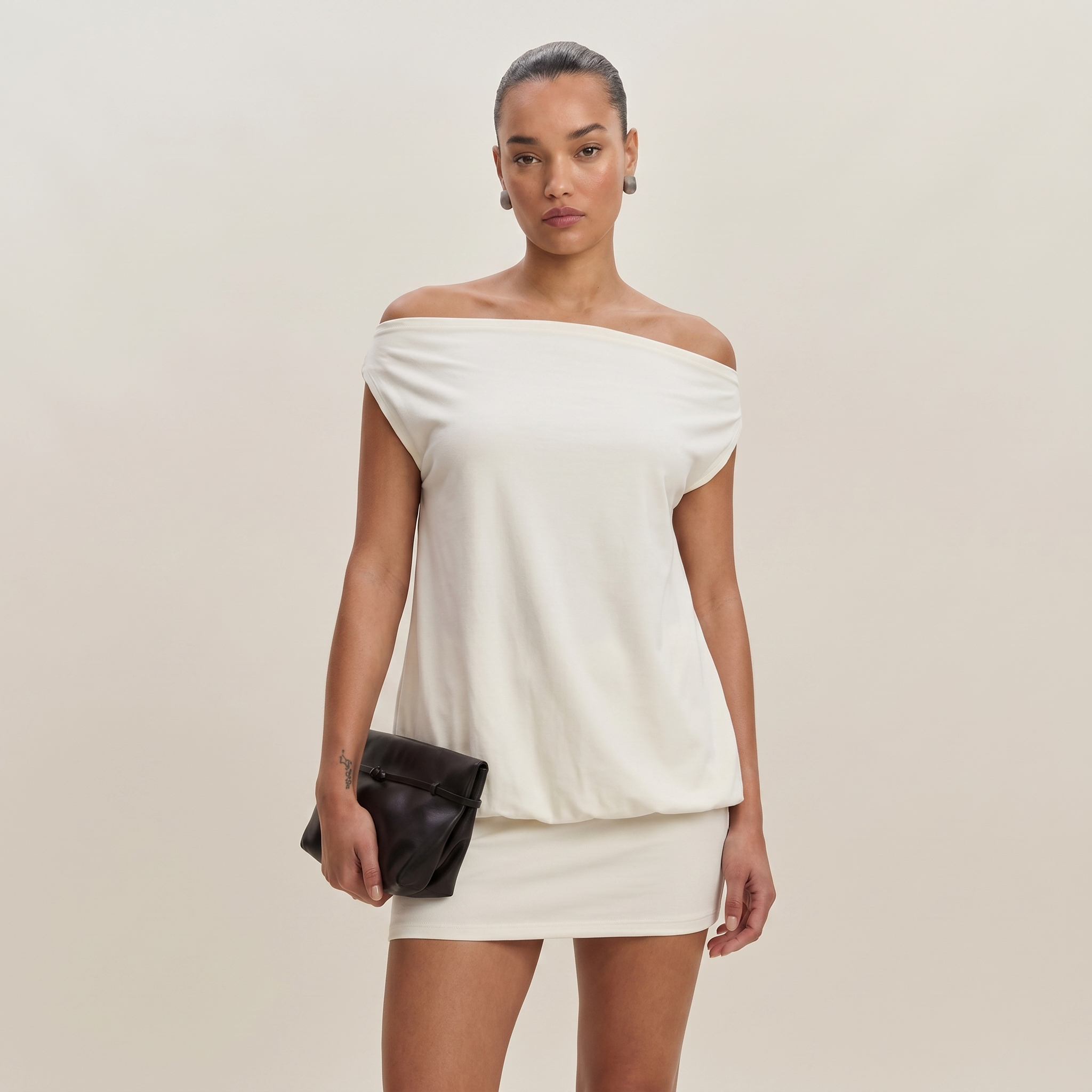 Elegant Off-Shoulder Minimalist Top – Chic Everyday Style
